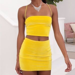 Ava Crushed Velvet Lace-Up Set In Yellow